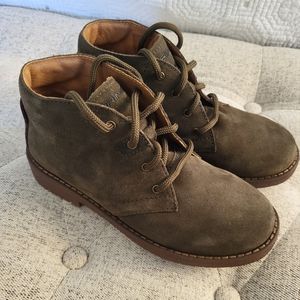 NEW sz 2.5 (EU 34) Primigi Kids leather Chukka boots - NWOT